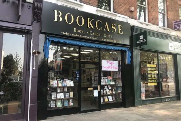 Bookcase at 268 Chiswick High Road 