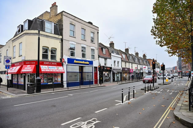 There have been a number of collisions involving cyclists on this part of King Street